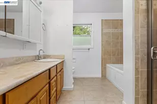 18028 Almond Rd, Castro Valley, CA 94546 - Photo 31