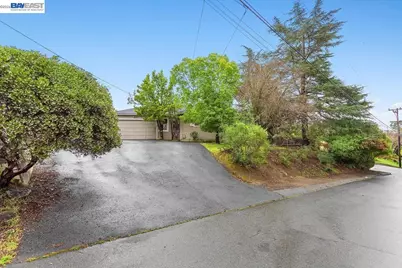 18028 Almond Rd, Castro Valley, CA 94546 - Photo 45