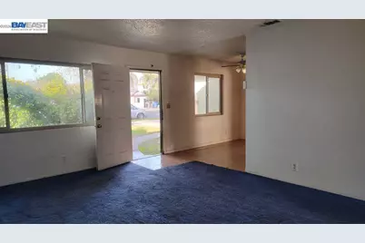 3284 Pine Ave, Fresno, CA 93703 - Photo 3