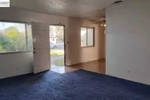 3284 Pine Ave, Fresno, CA 93703 - Photo 3