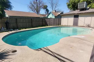 3284 Pine Ave, Fresno, CA 93703 - Photo 3