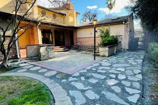 3635 Country Club Blvd, Stockton, CA 95204 - Photo 13