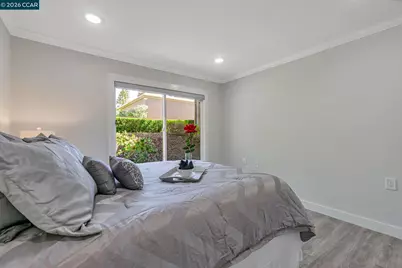2900 Tice Creek Dr #8, Walnut Creek, CA 94595 - Photo 19