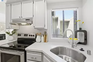 2455 St Helena Dr, Hayward, CA 94542 - Photo 15