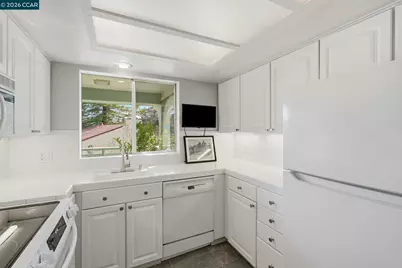 1501 Ptarmigan Dr #1C, Walnut Creek, CA 94595 - Photo 11