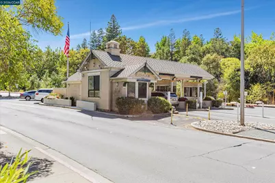 1501 Ptarmigan Dr #1C, Walnut Creek, CA 94595 - Photo 29