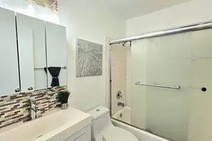 4 Captain Dr, Emeryville, CA 94608 - Photo 9