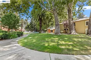 810 Oak Grove Rd, Concord, CA 94518 - Photo 21