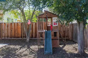 1346 Montana Dr, Concord, CA 94521 - Photo 27