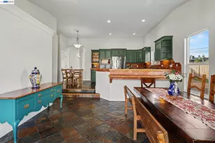 19554 Alana Rd, Castro Valley, CA 94546 - Photo 9