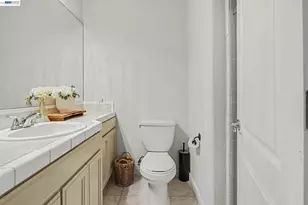 19554 Alana Rd, Castro Valley, CA 94546 - Photo 17