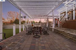 19554 Alana Rd, Castro Valley, CA 94546 - Photo 23