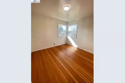 318 Cypress St #D, Alameda, CA 94501 - Photo 9