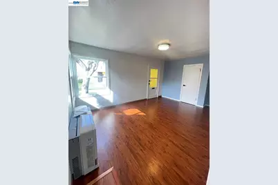 318 Cypress St #D, Alameda, CA 94501 - Photo 3