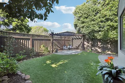 1211 Court St, Alameda, CA 94501 - Photo 29