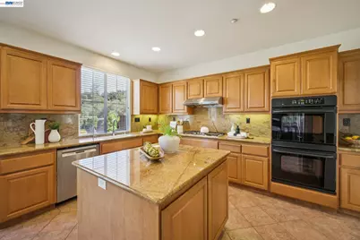 28862 Bay Heights Rd, Hayward, CA 94542 - Photo 15