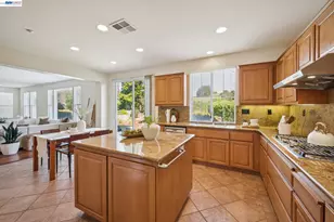 28862 Bay Heights Rd, Hayward, CA 94542 - Photo 13