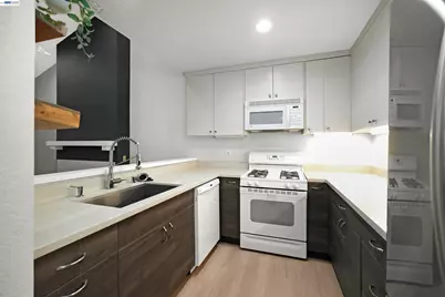 37168 Meadowbrook Cmn #304, Fremont, CA 94536 - Photo 11