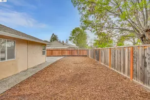 1954 Treadway Ln, Pleasant Hill, CA 94523 - Photo 19