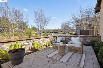 73 Stonebrae Rd, Hayward, CA 94542 - Photo 3