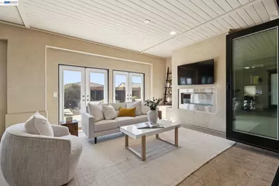 73 Stonebrae Rd, Hayward, CA 94542 - Photo 17