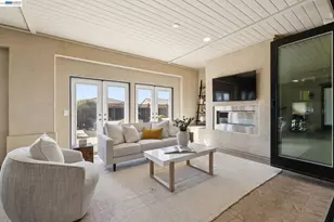 73 Stonebrae Rd, Hayward, CA 94542 - Photo 17