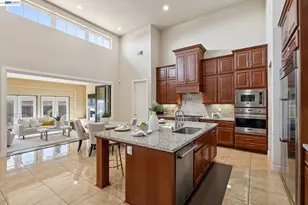 73 Stonebrae Rd, Hayward, CA 94542 - Photo 11