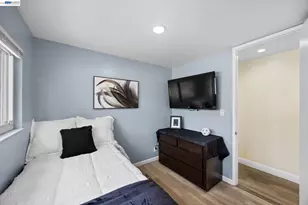 6435 Normandy Dr, Newark, CA 94560 - Photo 13