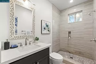 6165 Doncaster Pl, Oakland, CA 94611 - Photo 7