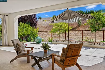 5026 Kerry Hill St, Danville, CA 94506 - Photo 27