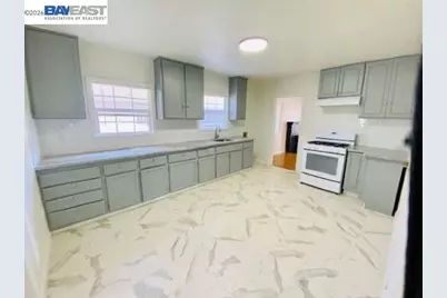 2226 109th Ave, Oakland, CA 94603 - Photo 5