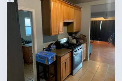 7333 Lockwood St, Oakland, CA 94621 - Photo 9