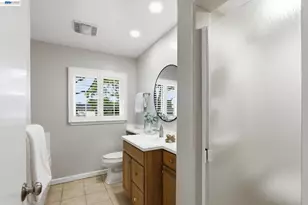 37861 Glenmoor Dr, Fremont, CA 94536 - Photo 31