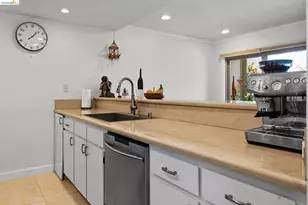 3415 La Selva St, San Mateo, CA 94403 - Photo 7