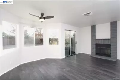 2310 Lightcap St, Lancaster, CA 93535 - Photo 15