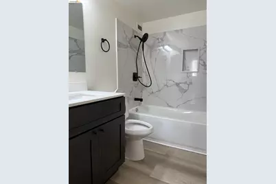 801 Franklin St #205, Oakland, CA 94607 - Photo 13