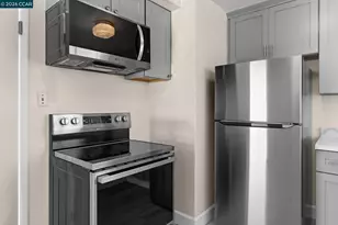 650 Hillsborough St, Oakland, CA 94606 - Photo 31