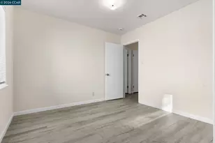 650 Hillsborough St, Oakland, CA 94606 - Photo 25