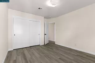 650 Hillsborough St, Oakland, CA 94606 - Photo 27