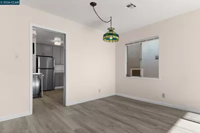 650 Hillsborough St, Oakland, CA 94606 - Photo 23