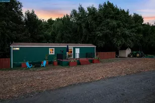 60 Hampton Rd, Martinez, CA 94553 - Photo 9