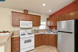 60 Hampton Rd, Martinez, CA 94553 - Photo 19