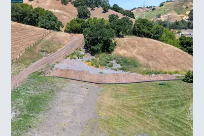 60 Hampton Road, Martinez, CA 94553 - Photo 35