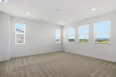 1020 Bluebell Circle, Discovery Bay, CA 94505 - Photo 7