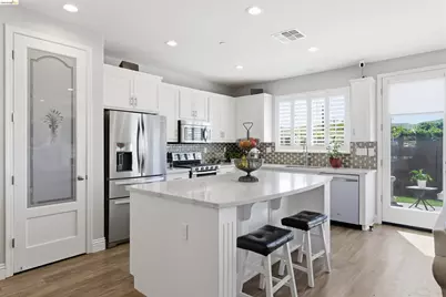 72 Greystone Pl, Pittsburg, CA 94565 - Photo 11