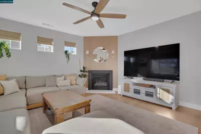 2037 Shrike Ct, Vacaville, CA 95688 - Photo 19