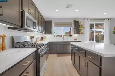 2037 Shrike Ct, Vacaville, CA 95688 - Photo 13