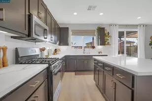 2037 Shrike Ct, Vacaville, CA 95688 - Photo 13