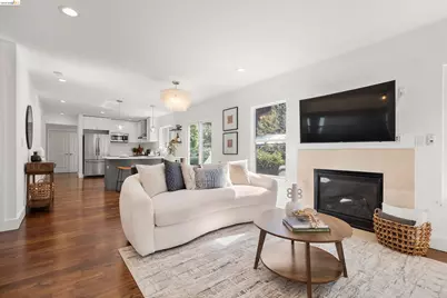 3920 Edgemoor Pl, Oakland, CA 94605 - Photo 7