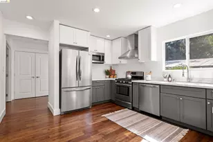 3920 Edgemoor Pl, Oakland, CA 94605 - Photo 9